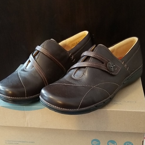 NWT Clarks Women's size 9 Wide Brown Loafers - Picture 3 of 12